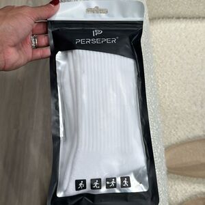 Pepper white socks